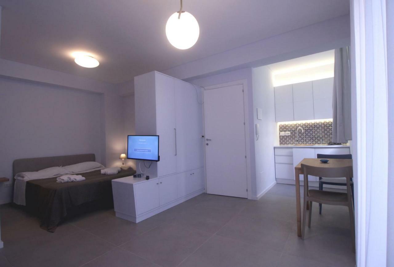 The Sea Rooms Letojanni Bagian luar foto